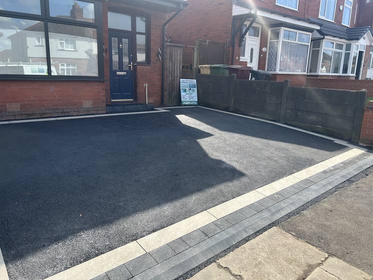 Tarmac Driveway with Border